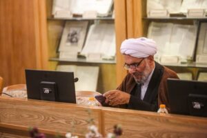 صادق آزرم